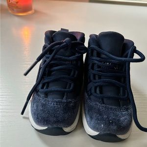 Toddler Jordan 11s size 5c